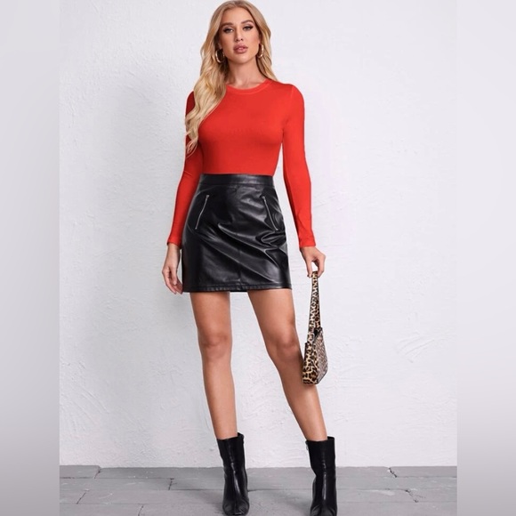 Red bodysuit - Picture 2 of 2